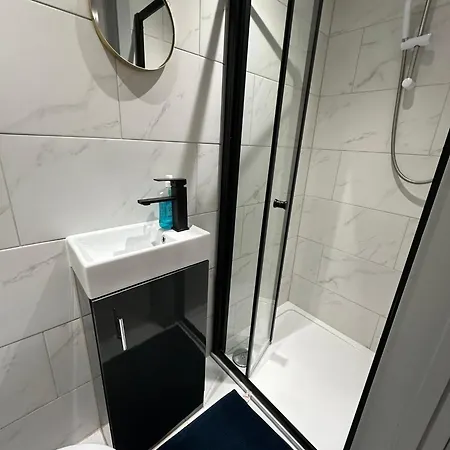 Guest house New Cross Suites -se14