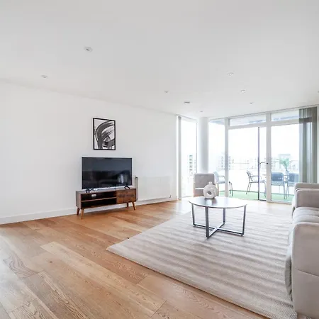 The Thames Collection Apartment London