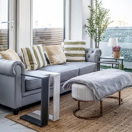 Canary Wharf Retreat With Free Secure Parking