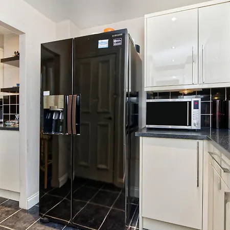 Spacious Pimlico By Underthedoormat Apartment *
