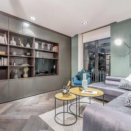 The Soho Star Apartment *