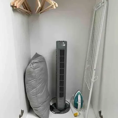 Bright Loft 30min To London