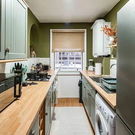 1 Bedroom, 5 Minutes Walk To Angel Station, London