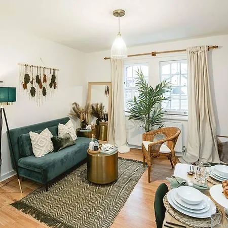 Apartment 1 Bedroom, 5 Minutes Walk To Angel Station,