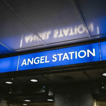 1 Bedroom, 5 Minutes Walk To Angel Station,