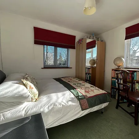 Wimbledon Village And Tennis Holiday home London