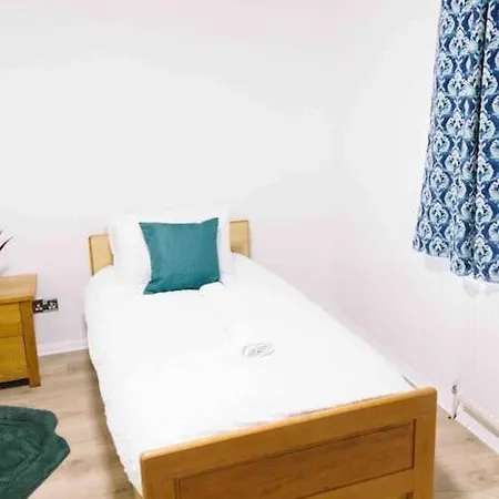 Holiday home 5 Bedroom Sidcup