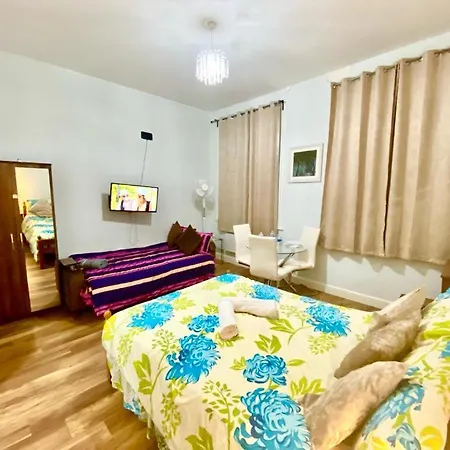 Stylish One Bed Studio Oxford Street In Central *
