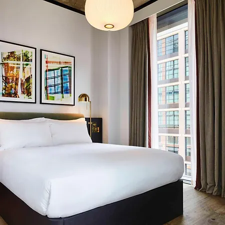 Hotel Tribe Canary Wharf 4*