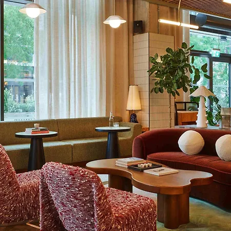 Hotel Tribe Canary Wharf 4*