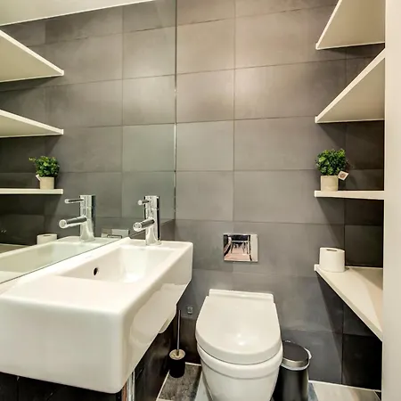Prime Location Marylebone 4 Bed Designer Flat Apartment London