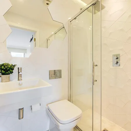 Apartment Prime Location Marylebone 4 Bed Designer Flat London