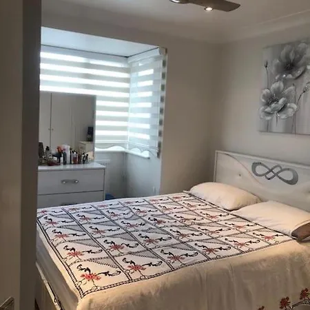 1 Bedroom Flat In Enfield. Bright And Peaceful