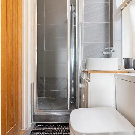 Stunning Studio Flats In Penge Apartment *
