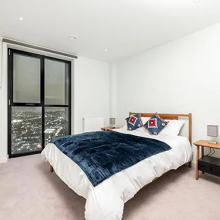 Apartment Magnificent At Ten Degrees In Croydon