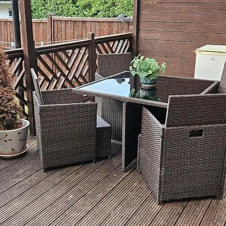 Cozy & Elegant 4 Bedroom Near Wembley *