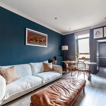 Arte - 2 Bed Luxurious Flat, Garden, 5min Dalston St., Parking Available, Serviced - Up To 5 Ppl * Londen