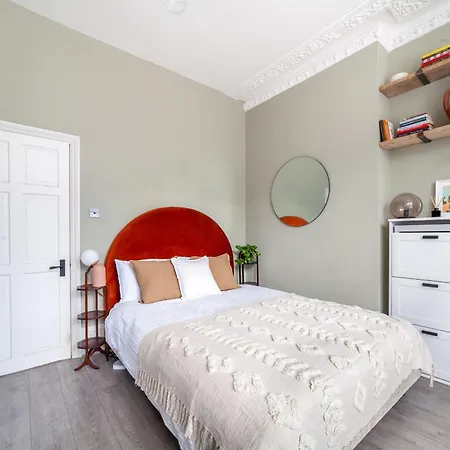 Arte - 2 Bed Luxurious Flat, Garden, 5min Dalston St., Parking Available, Serviced - Up To 5 Ppl