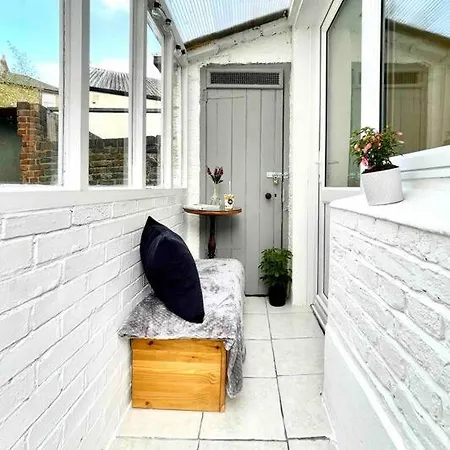 Apartment A Ground Floor Flat With Garden