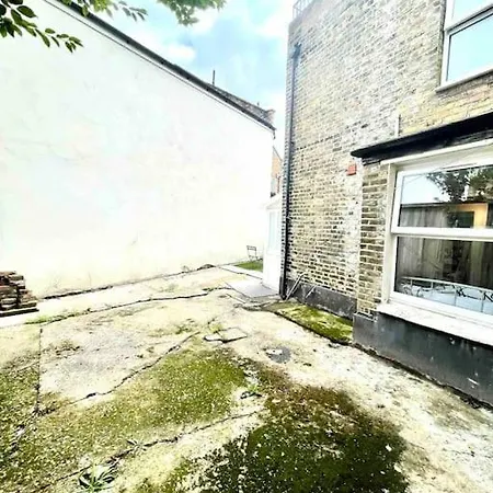 A Ground Floor Flat With Garden