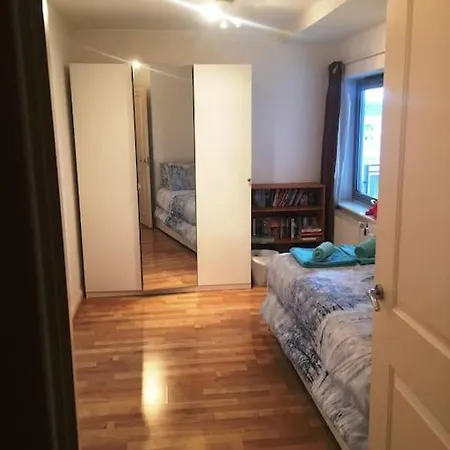 Apartment 1 Bedroom Flat Near Excel, O2, Canary Wharf - *