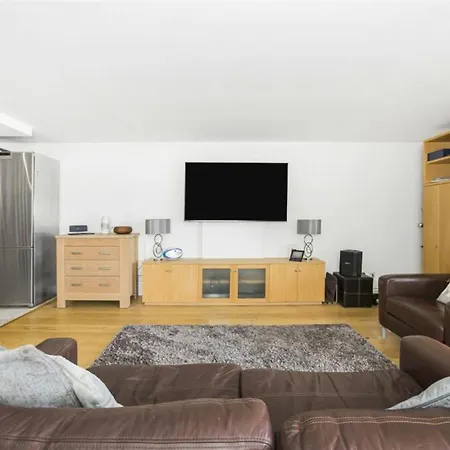 Apartment Subpenthouse Sleeps 6, Stunning Views Of Tower Bridge! *