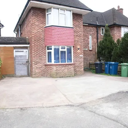 Superb 1-bed In