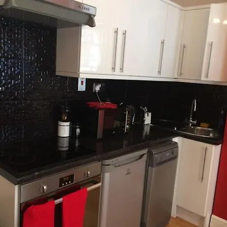 Cozy Flat, 5 Minute Walk To Oxford Circus *