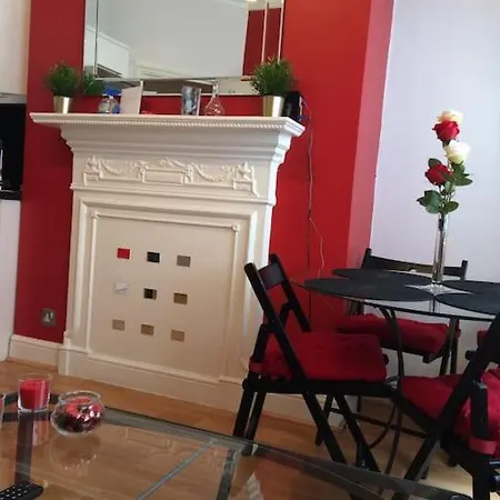 Cozy Flat, 5 Minute Walk To Oxford Circus London