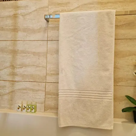 Cozy Flat, 5 Minute Walk To Oxford Circus Apartment London