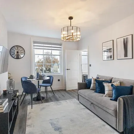 Apartment Tranquility Touchdown: Your Sanctuary