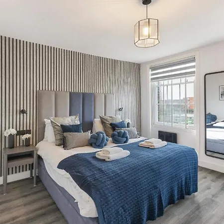 Tranquility Touchdown: Your Sanctuary Apartment London
