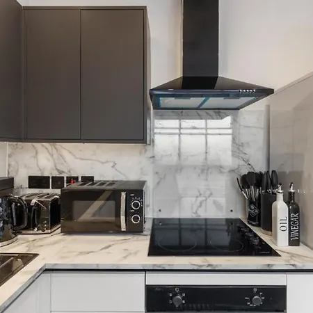Apartment Tranquility Touchdown: Your Sanctuary London