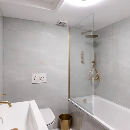 Serenity In The City: 5br In Whitechapel London