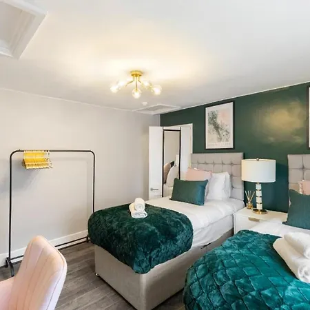 Serenity In The City: 5br In Whitechapel * London