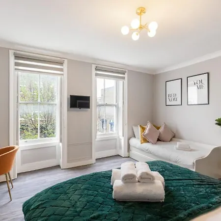 Serenity In The City: 5br In Whitechapel London