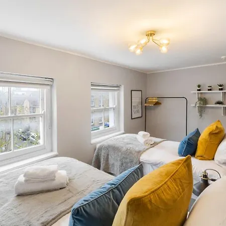 Serenity In The City: 5br In Whitechapel *