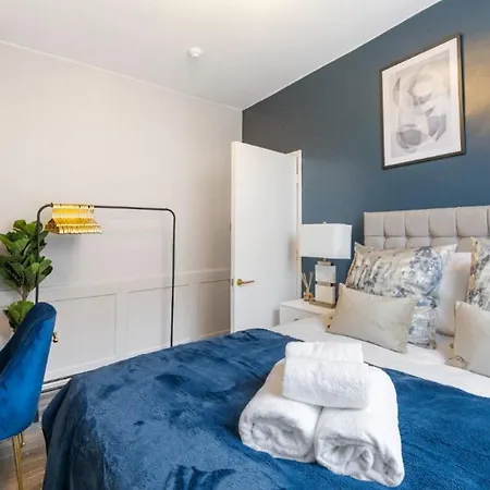 Apartment Serenity In The City: 5br In Whitechapel London