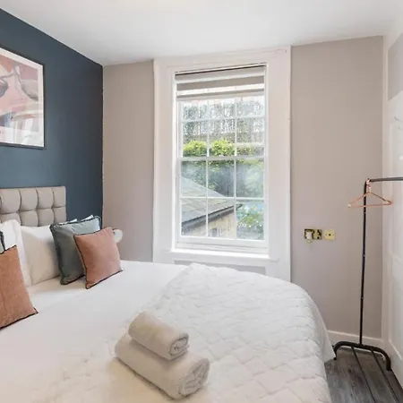 Apartment Serenity In The City: 5br In Whitechapel *
