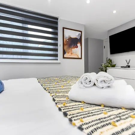 Newly Renovated 1bd Flat Perfect For Travellers Apartment