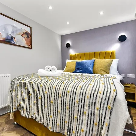 Newly Renovated 1bd Flat Perfect For Travellers