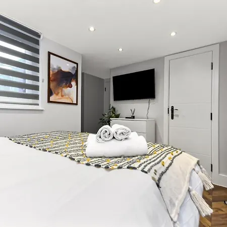 Apartment Newly Renovated 1bd Flat Perfect For Travellers