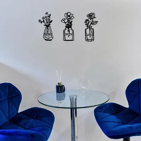 Comfortable And Stylish 1 Bedroom Flat - Sleeps 2 Apartment London