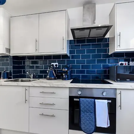 Comfortable And Stylish 1 Bedroom Flat - Sleeps 2 Apartment London