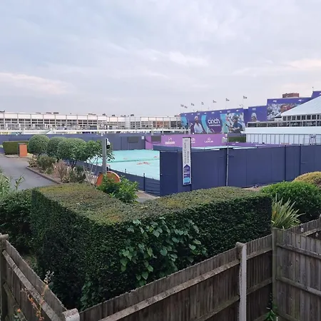 Apartment Queens View *