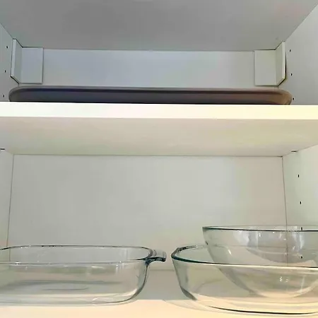 A Bright Two Double Bedroom Flat Apartment London