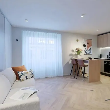 Renovu Premium Homes In Kensington *