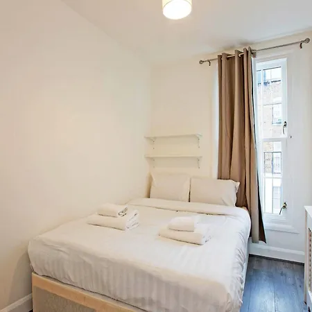 Marylebone 2 Bed Near Harley St & Regents Park Apartment London