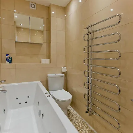 Marylebone 2 Bed Near Harley St & Regents Park Apartment