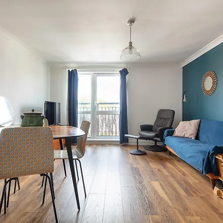 Orange Flat By Lower Regent Canal Apartment